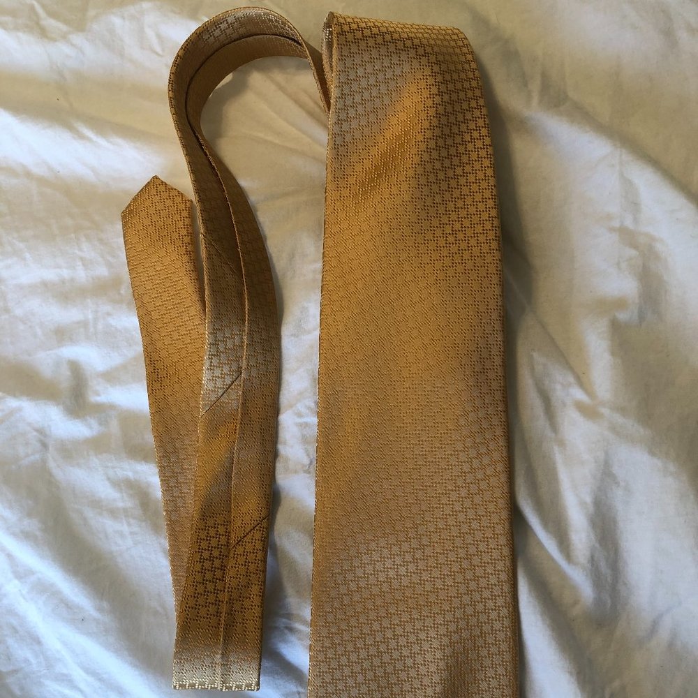 Tie